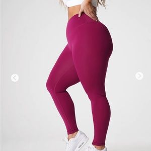 NVGTN Berry Signature OG Leggings